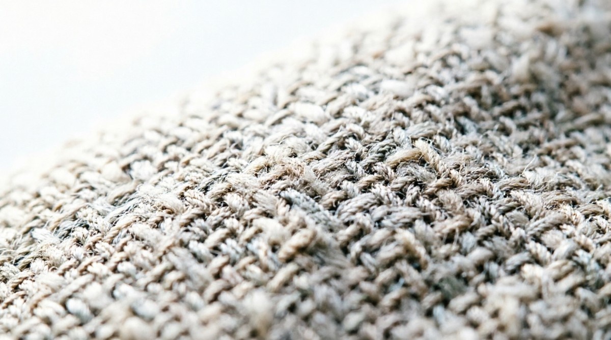 What is weaving — how looms create fabric explained