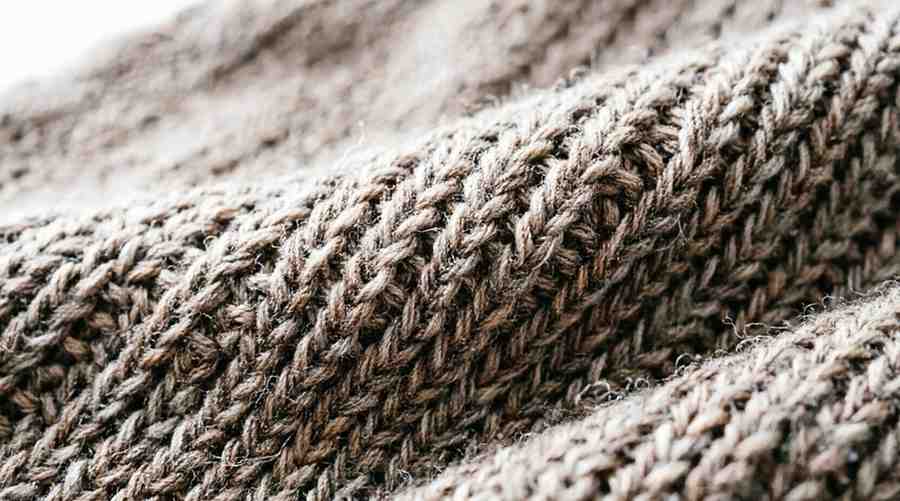 What is knitting machine fabric — how jersey fabrics are made